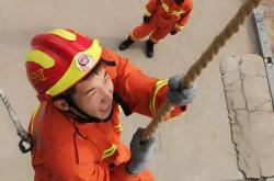  F1小组赛，辽东闪电队与陇右玄武队逆转，体能对抗拉满！客场静默反击-开云官网app